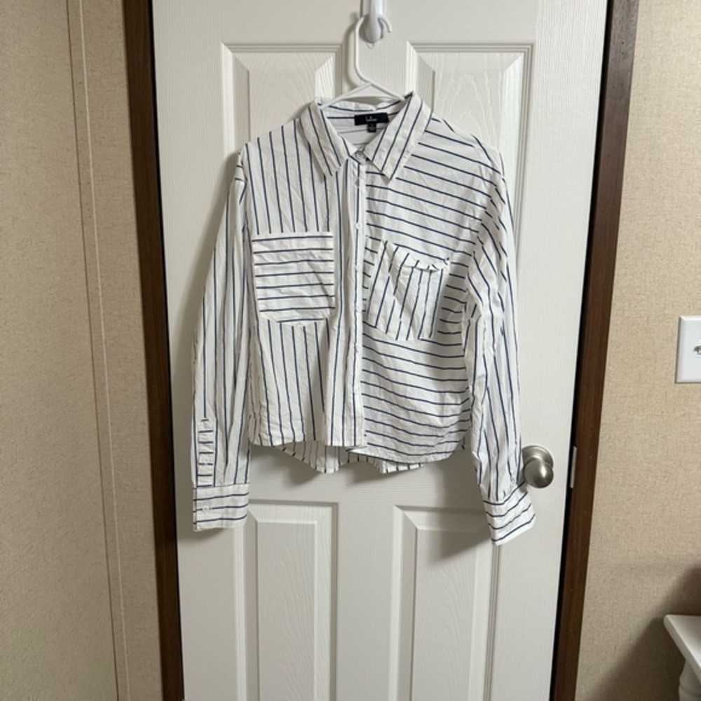 Lulu womens white and blue stripe button up sz L
